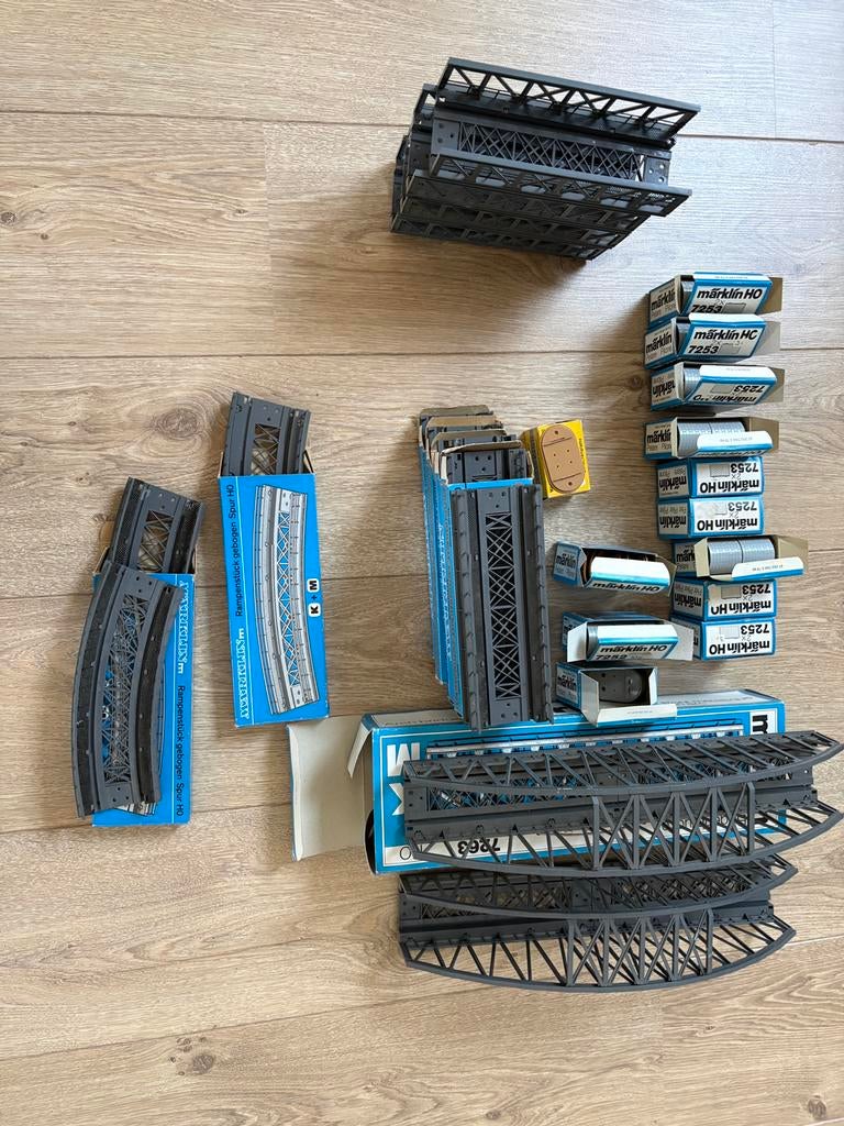 Märklin treinen en veel toebehoren, ook Faller, Jouef, Ophalen, Gebruikt, Wisselstroom, Märklin