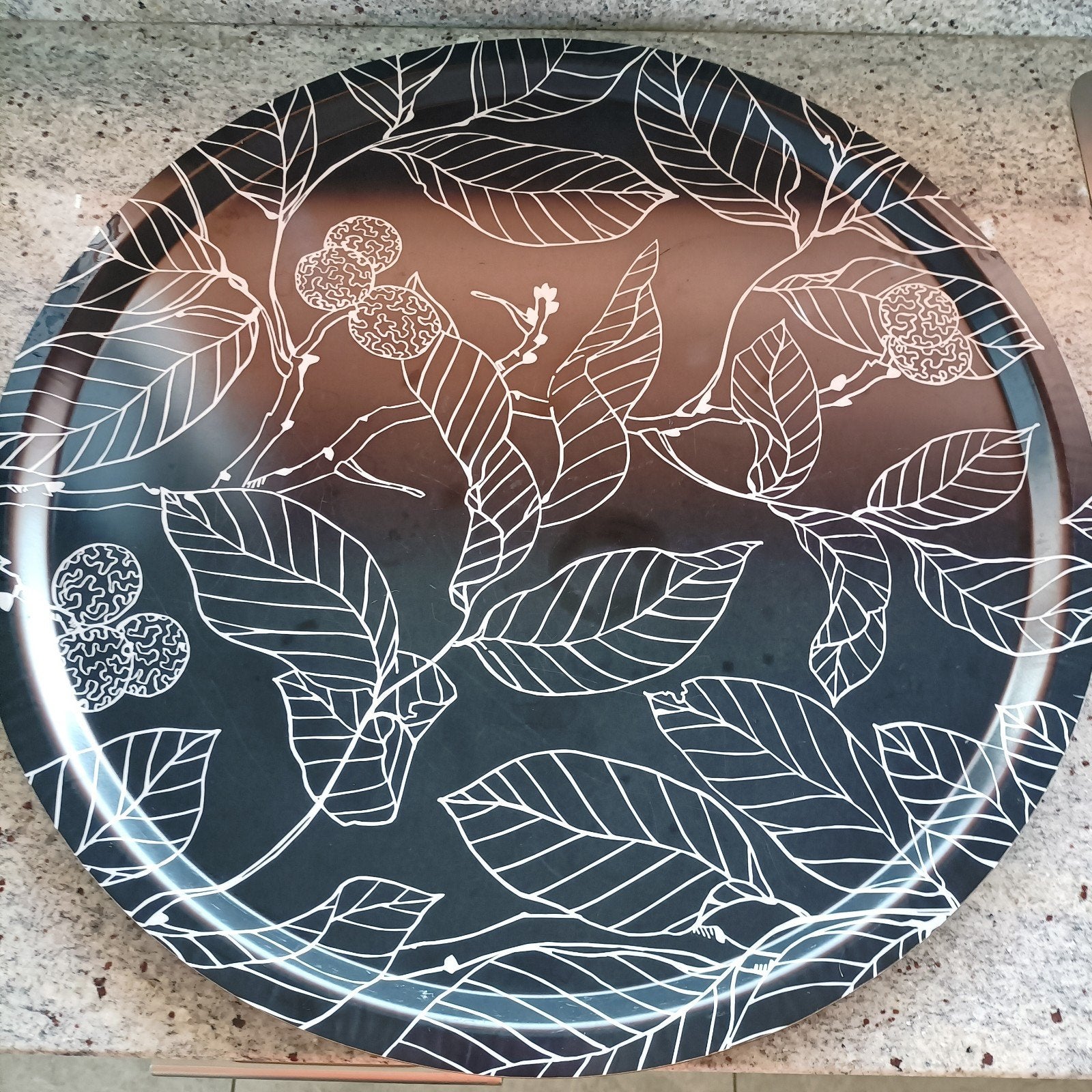 IKEA Dienblad met Bladmotief - Rond en Stijlvol, Ophalen, Gebruikt, Rond, Met afbeelding/tekst