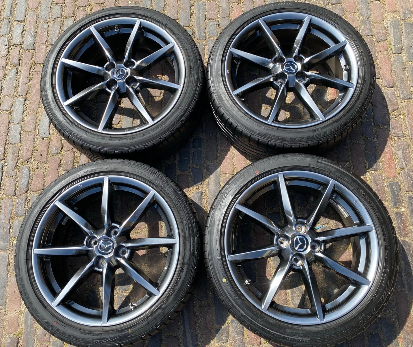 17” Mazda MX-5 velgen + tpms + 205/45 R17 Bridgestone banden, Banden en Velgen, Nieuw, 17 inch, Zomerbanden