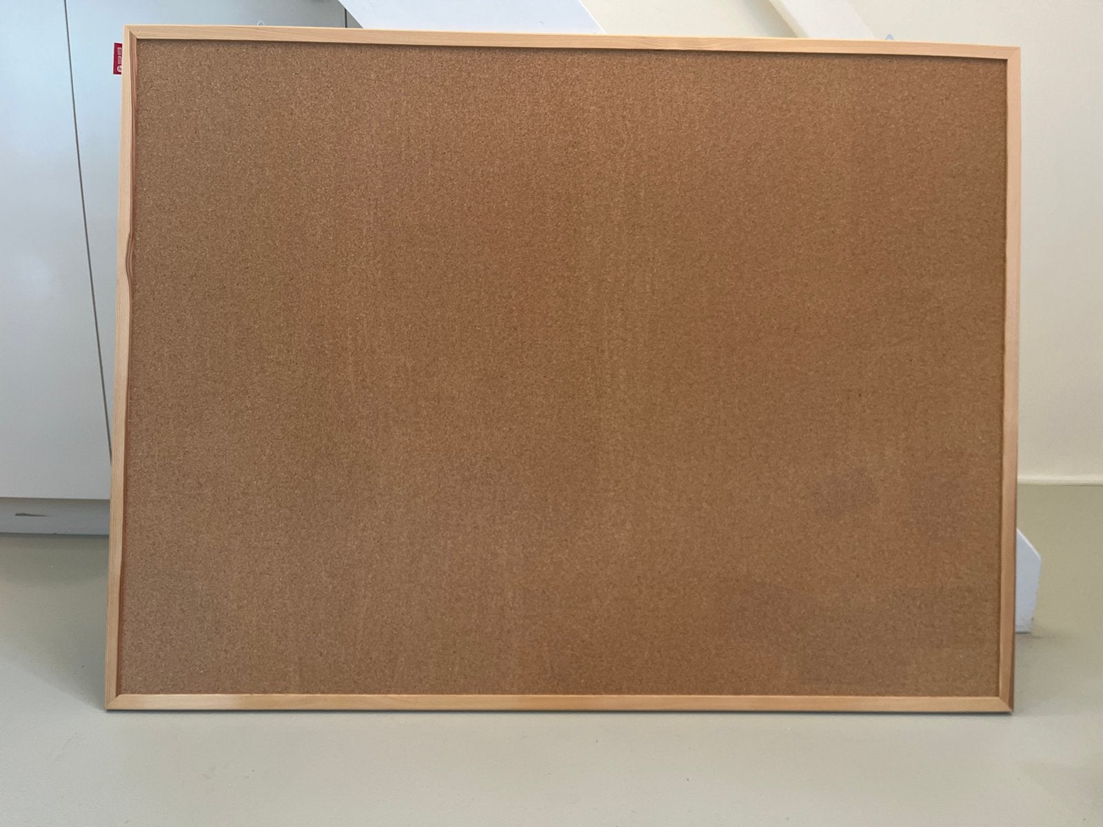 Groot prikbord (90 x 120cm) met houten lijst, Huis en Inrichting, Woonaccessoires | Memoborden, Ophalen, Gebruikt, Prikbord