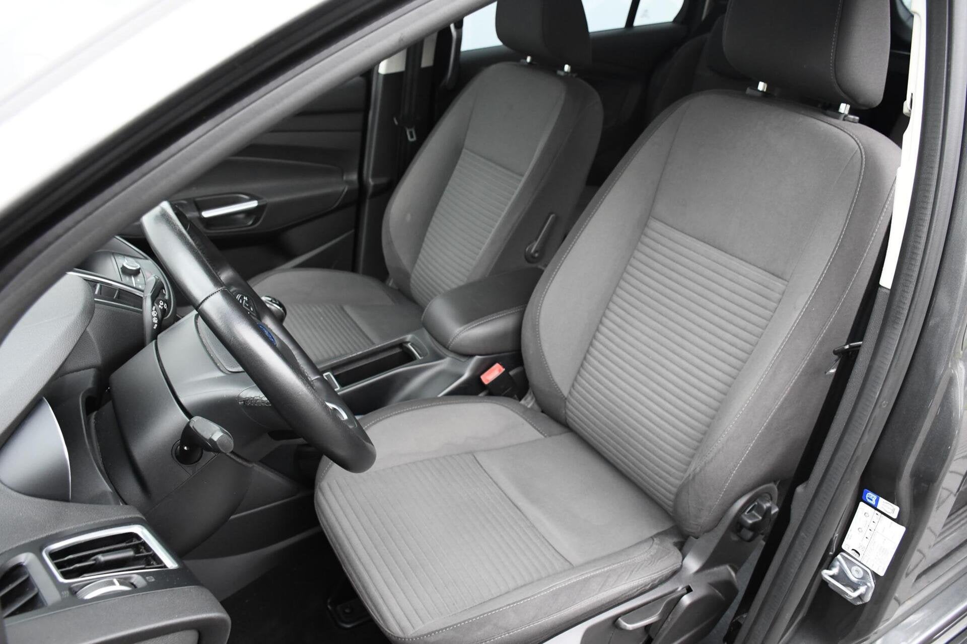 Ford Grand C-Max 1.0 Titanium Trekhaak Cruise Camera PDC, Auto's, Voorwielaandrijving, 745 kg, Gebruikt, Origineel Nederlands