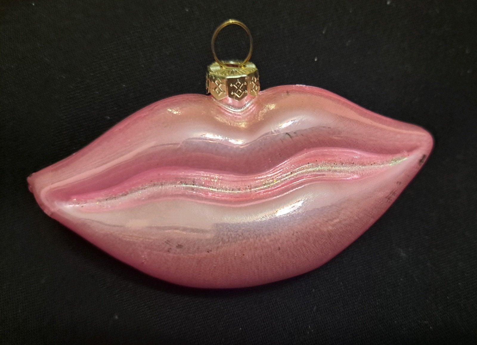 roze kerstbal lippen, Diversen, Ophalen of Verzenden