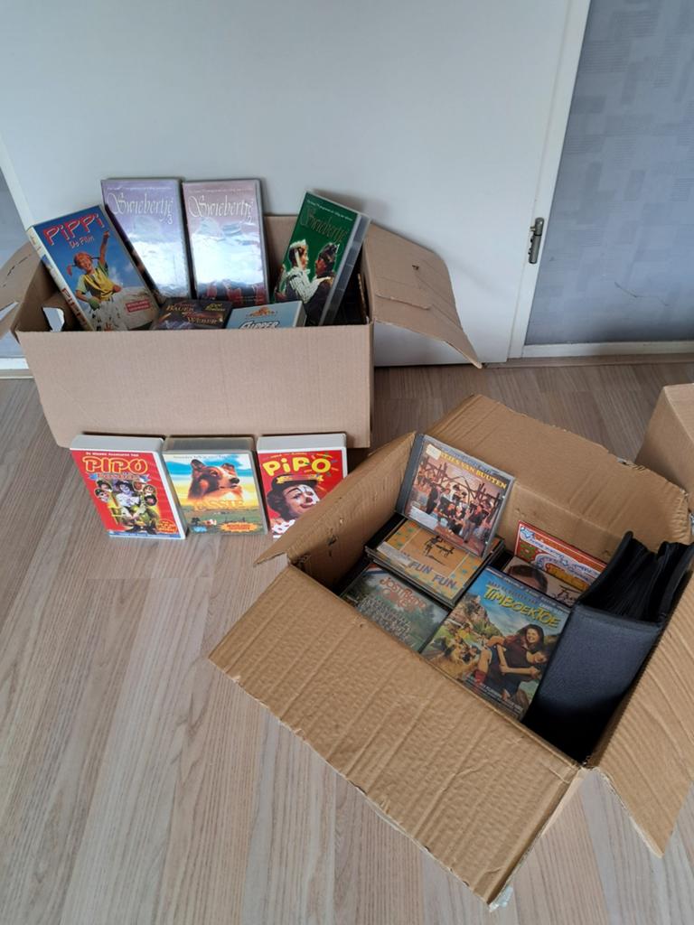 Videobanden en cd's, Audio, Tv en Foto, Vintage Televisies, Ophalen