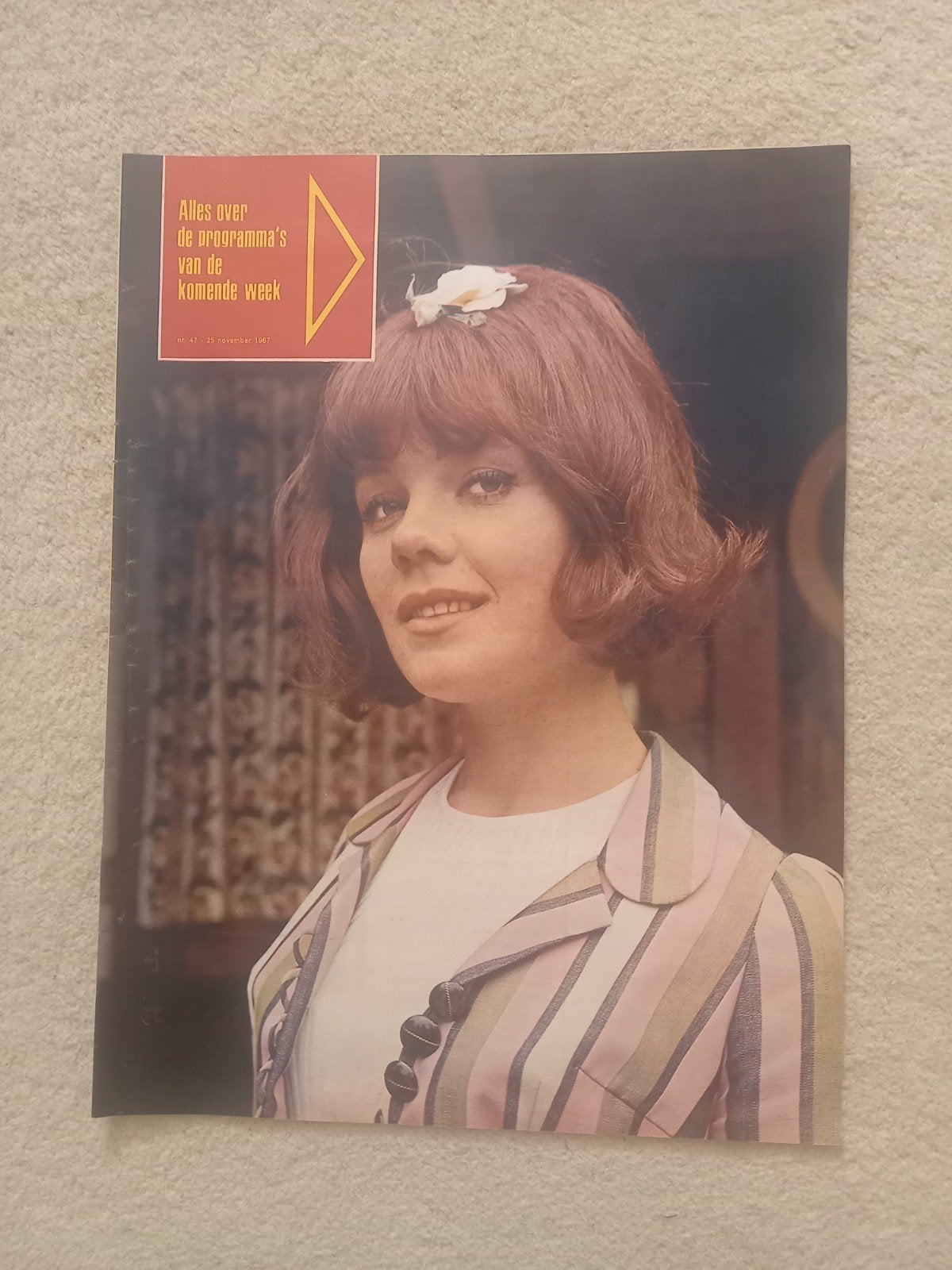 cover KARIN KENT , Avro Bode / Televizier - 25 november 1967, Verzenden, Gebruikt, Boek, Tijdschrift of Artikel