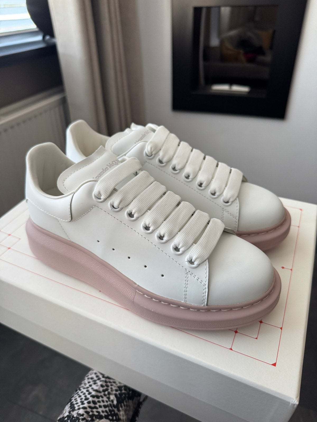 Alexander Mcqueen sneakers schoenen gympen maat 37, Wit, Nieuw, Ophalen of Verzenden, Sneakers of Gympen