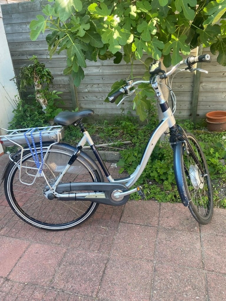 Elektrische fiets, Fietsen en Brommers, Elektrische fietsen, Zo goed als nieuw, 47 tot 51 cm, 30 tot 50 km per accu, Ophalen