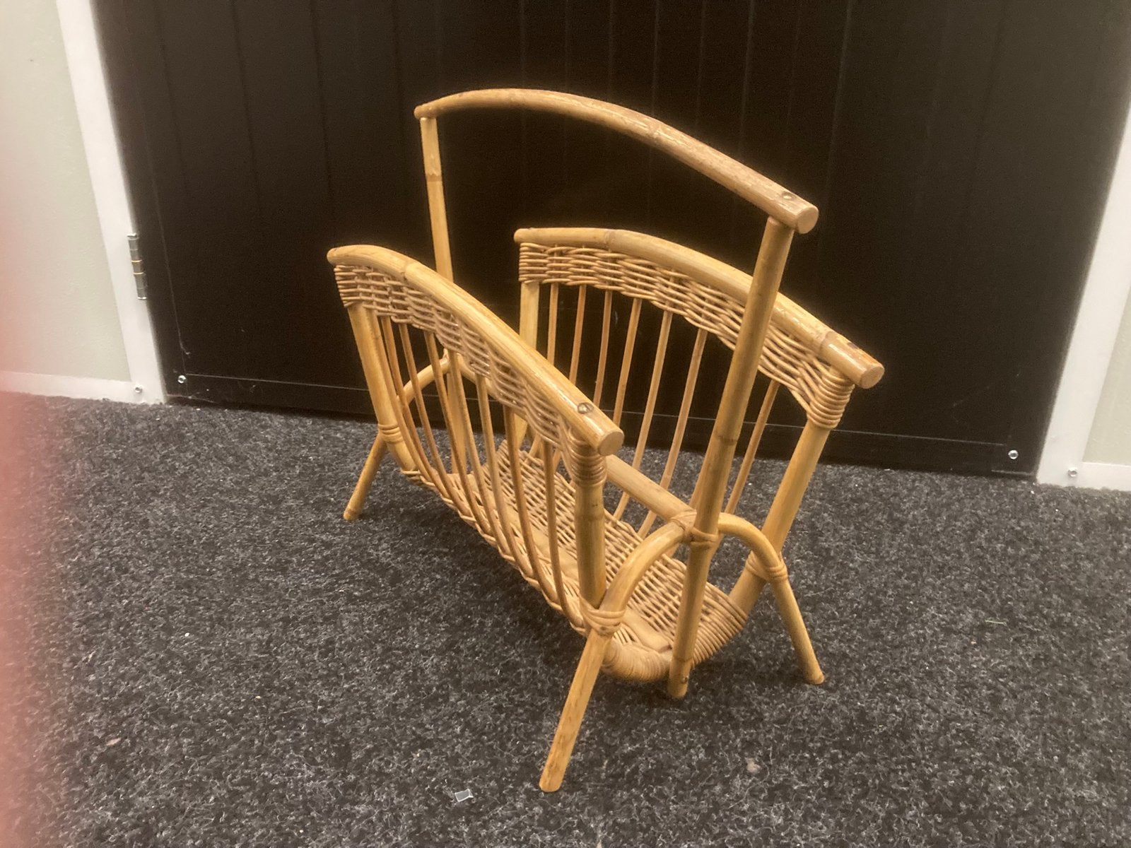 Vintage kranten/LP bak rotan, Ophalen of Verzenden