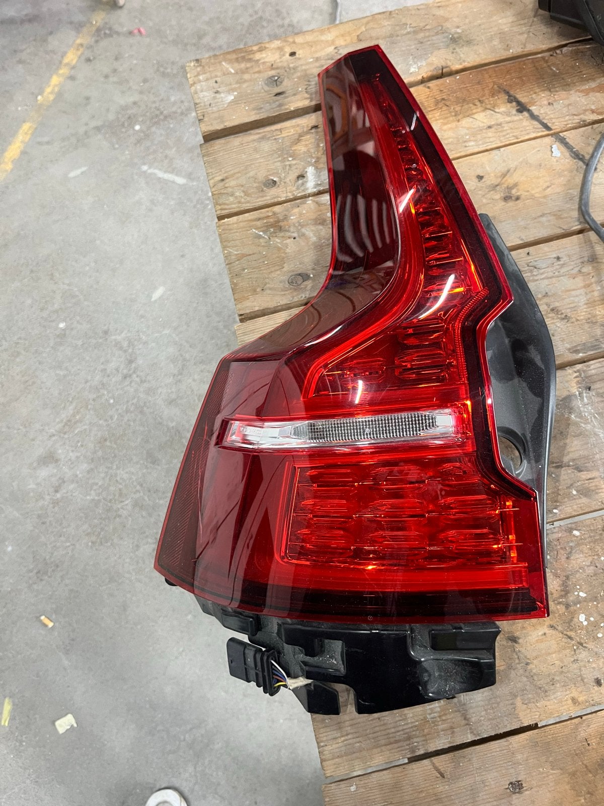 Achterlicht Volvo XC60 - Gebruikt, Auto-onderdelen, Ophalen of Verzenden, Gebruikt, Volvo