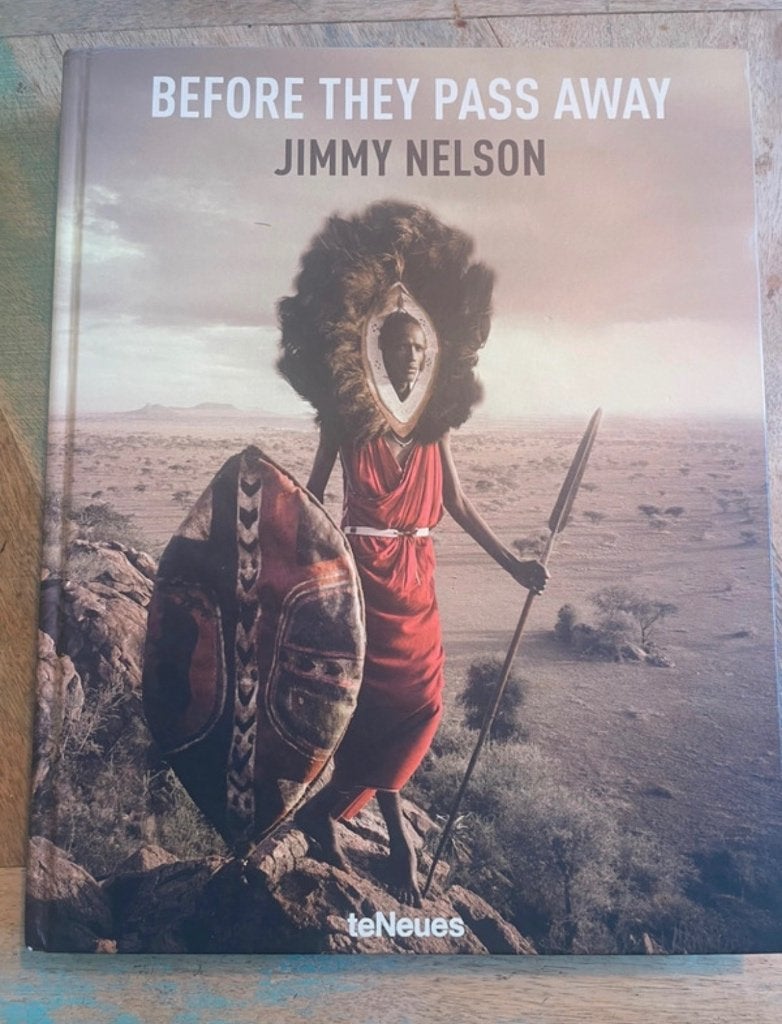 Jimmy Nelson – Before They Pass Away – fotografieboek, Fotografen, Verzenden, Zo goed als nieuw, Jimmy Nelson