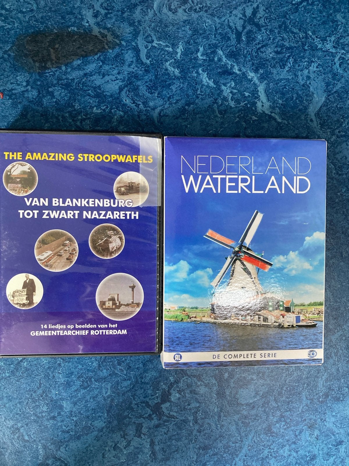 DVD's: The Amazing Stroopwafels & Nederland Waterland, Gebruikt, Alle leeftijden, Kunst of Cultuur, Ophalen of Verzenden