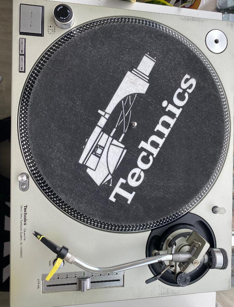 1x Technics SL1200 MK5 + Decksaver, Ophalen, Zo goed als nieuw, Platenspeler, Technics