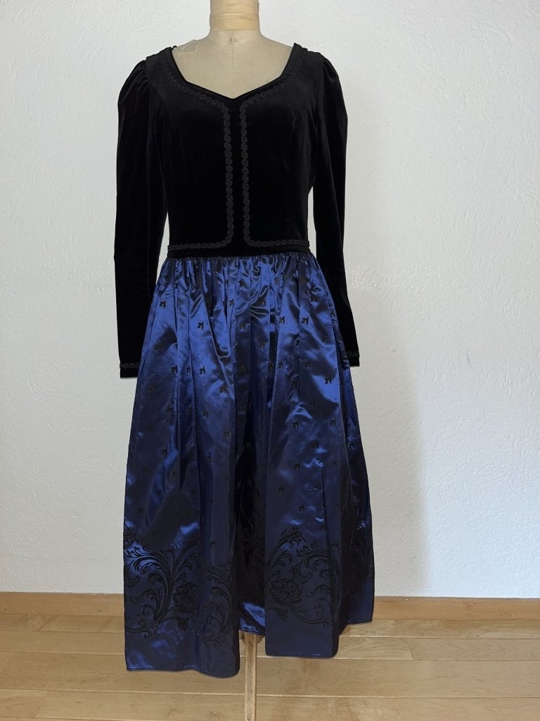 Laura Ashley cocktailjurk maat 40 fluweel taft zwart blauw, Maat 38/40 (M), Cocktailjurk, Zo goed als nieuw, Laura Ashley