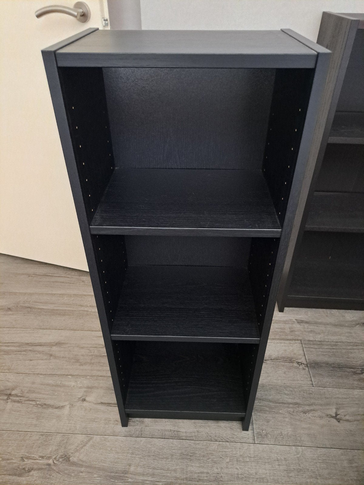 Zwarte billy boekenkast met verstelbare planken, Huis en Inrichting, Kasten | Boekenkasten, Ophalen, Met plank(en), 50 tot 100 cm