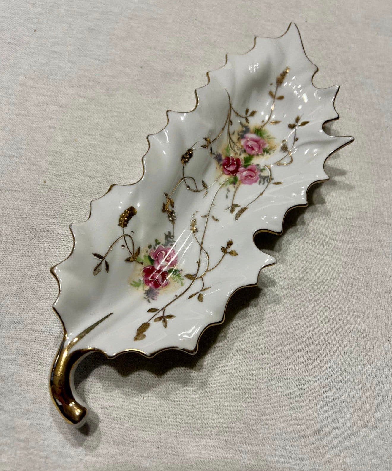 Leaf-Style Porselein schaal servies Gold-trimmed Japan Roses, Ophalen of Verzenden