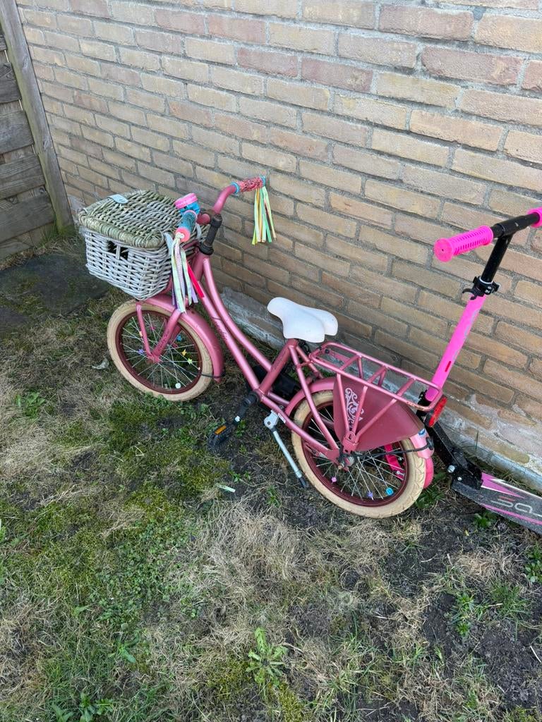 Loeki - meisjes fiets 4-6 jaar, Ophalen, Zo goed als nieuw, 16 inch