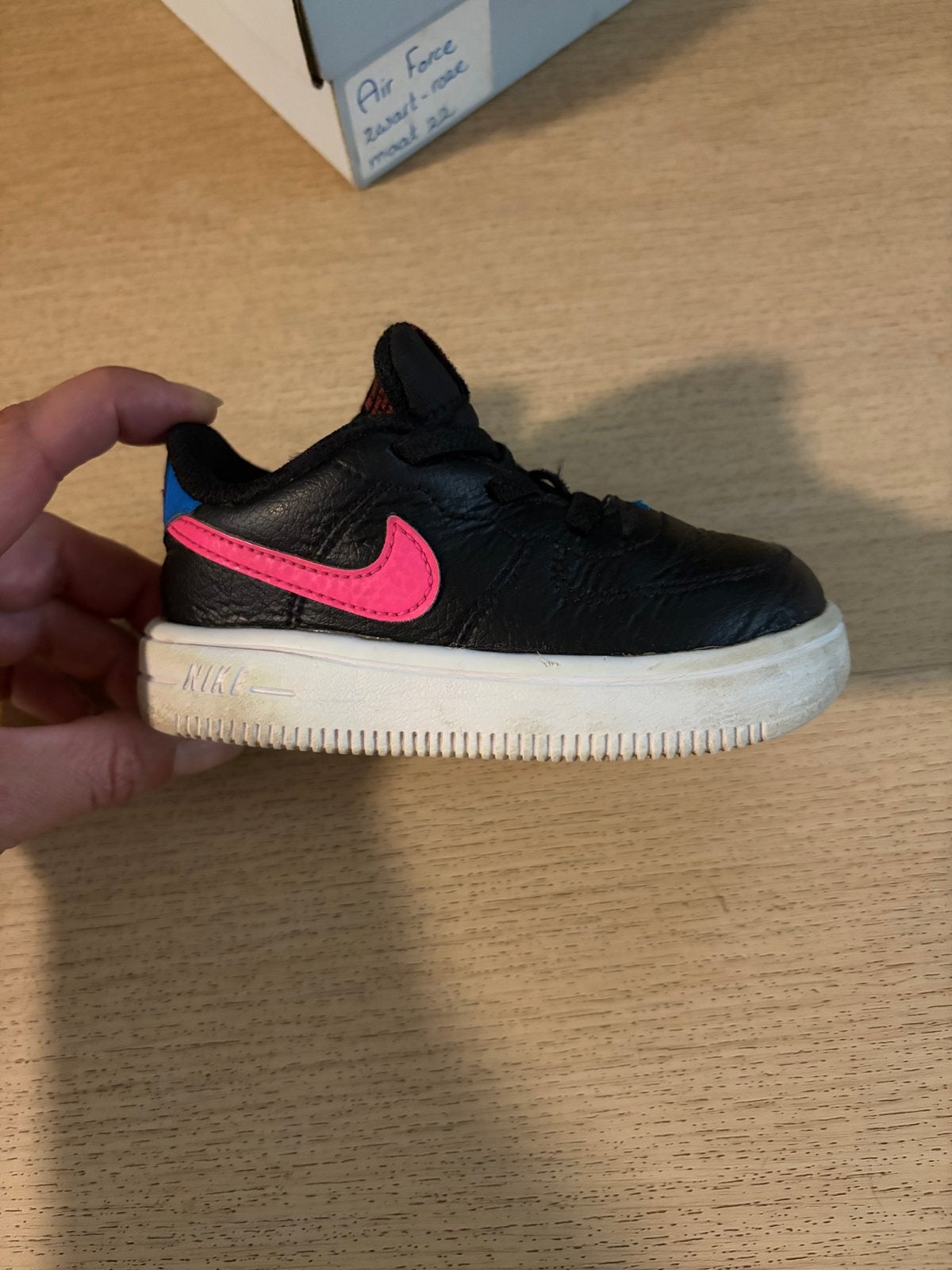 Nike Air Force 1 schoenen zwart/roze maat 22, Kinderen en Baby's, Babykleding | Schoentjes en Sokjes, Ophalen of Verzenden, Gebruikt