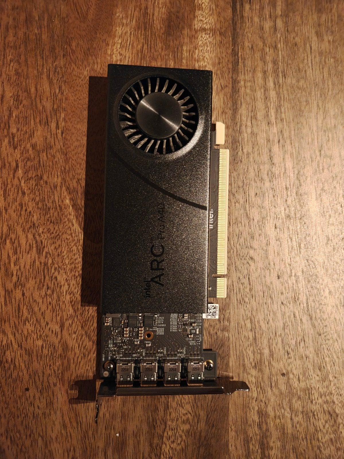 Intel Arc Pro A40 6gb low profile, Ophalen, Zo goed als nieuw, GDDR6, PCI-Express 4