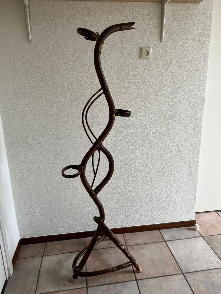 Vintage 1960's Rotan slang planten standaard, Verzamelen, Retro, Ophalen, Huis en Inrichting