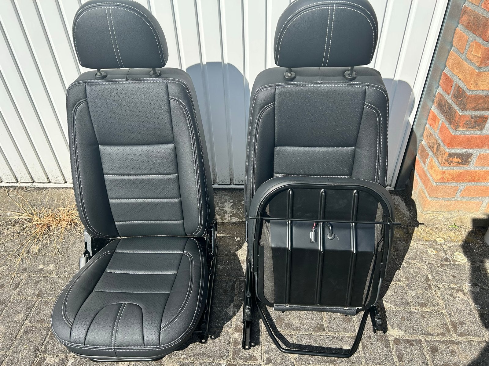 Defender stoelen  met verwarming, Auto-onderdelen, Ophalen, Nieuw, Universele onderdelen