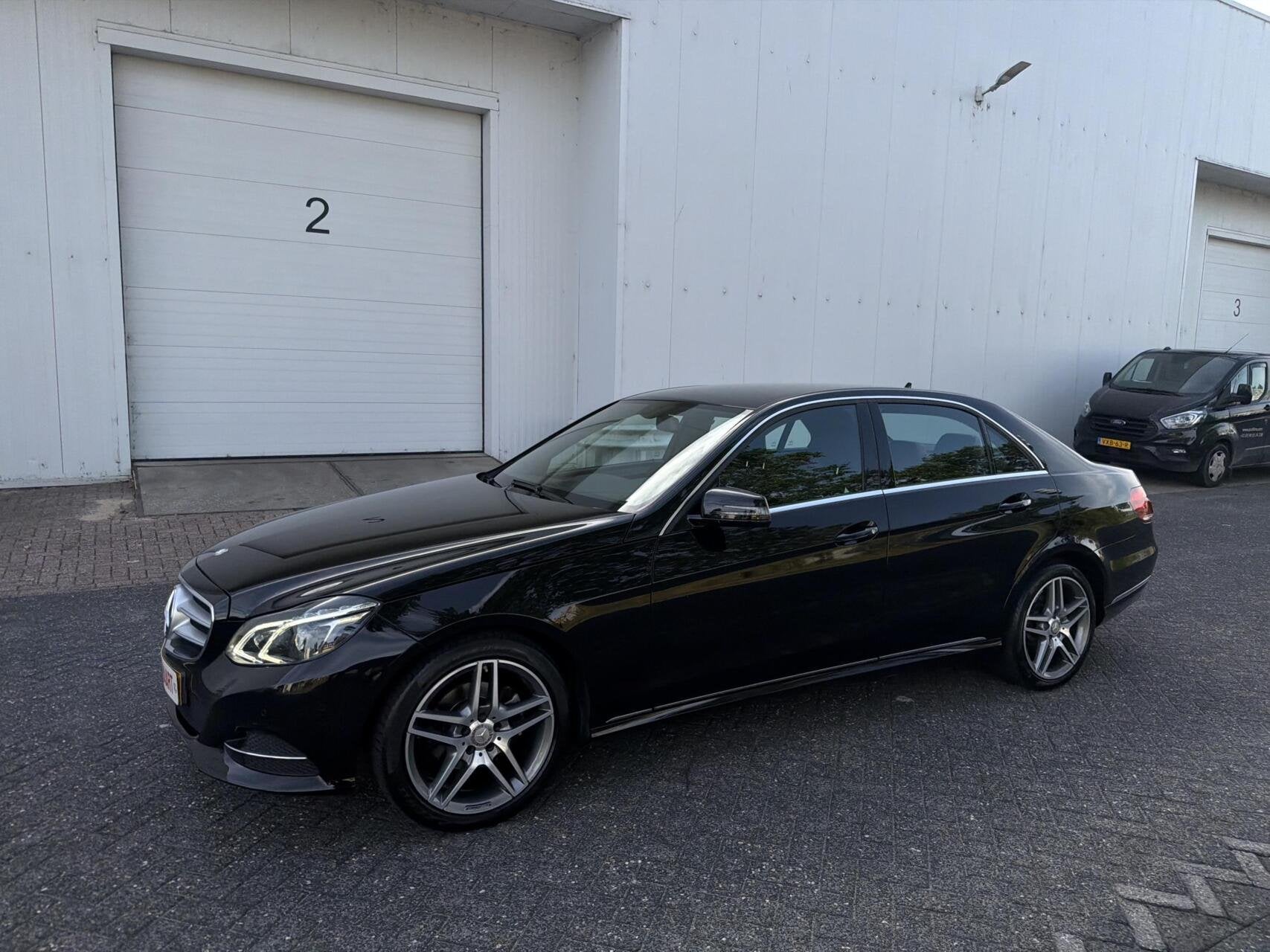 Mercedes E-klasse 200 Ambition Avantgarde - NAVI/PDC/LED/NAP, Auto's, Automaat, Achterwielaandrijving, Gebruikt, Euro 6