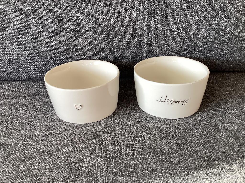 Leuke kommetjes en bekers met hartjes en streepjes. Ophalen, Ophalen, Keramiek, Zo goed als nieuw, Kom(men)