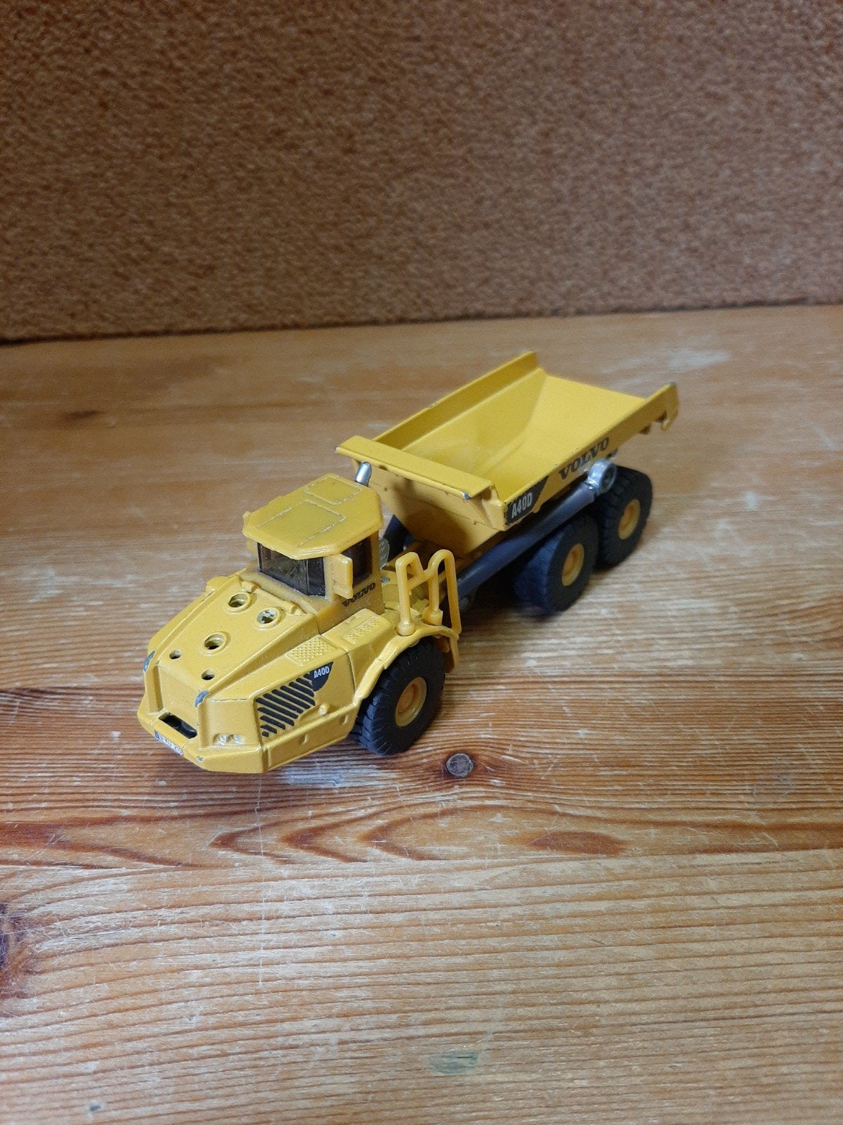 Siku Volvo dumper, Ophalen of Verzenden, Gebruikt, Bus of Vrachtwagen, SIKU