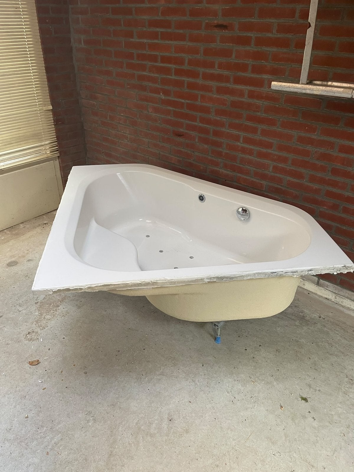 Hoekbad met bubbels, Ophalen of Verzenden, Gebruikt, Bad