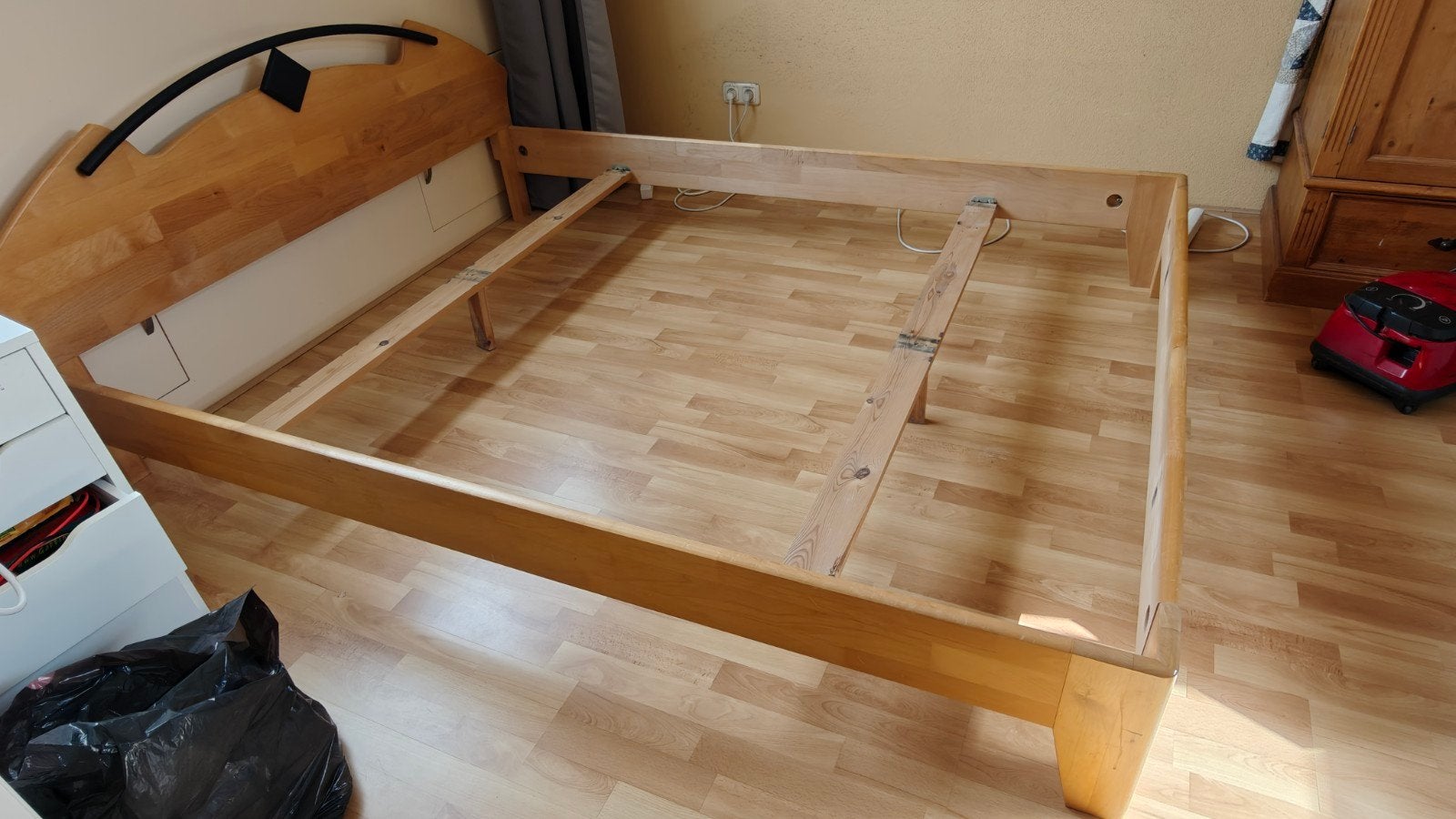 Tweepersoonsbed van hout - 160x210 cm, Ophalen, Gebruikt, Bruin, 210 cm