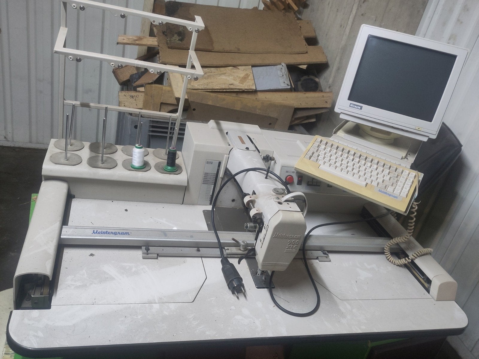 Vintage Meistergram 900 XLC Borduurmachine, Gebruikt, Naaimachine, Industrieel, Ophalen