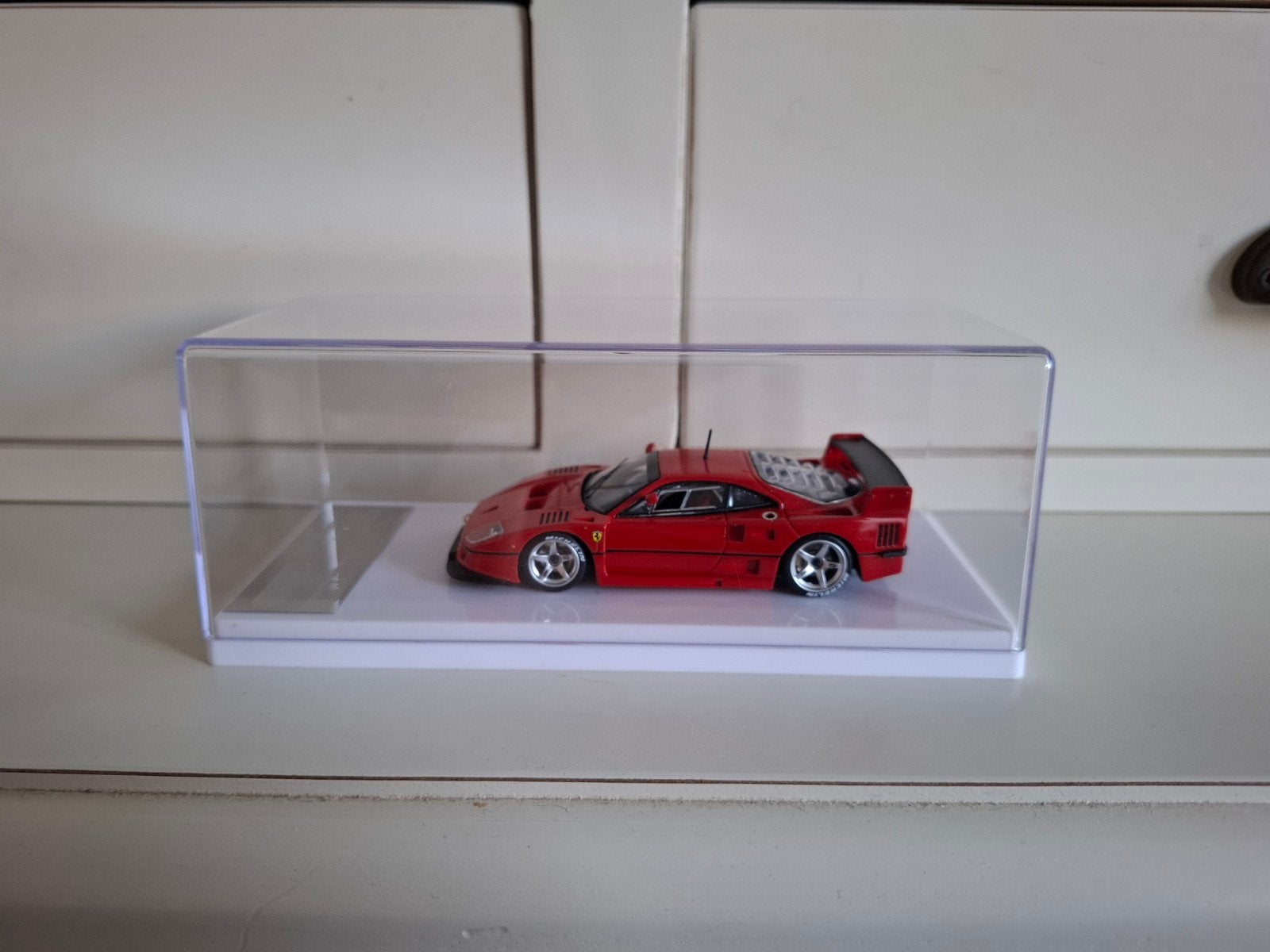 Tecnomodel 1:43 - Ferrari F40 LM 1996 Press, Hobby en Vrije tijd, Modelauto's | 1:43, Ophalen of Verzenden, Zo goed als nieuw