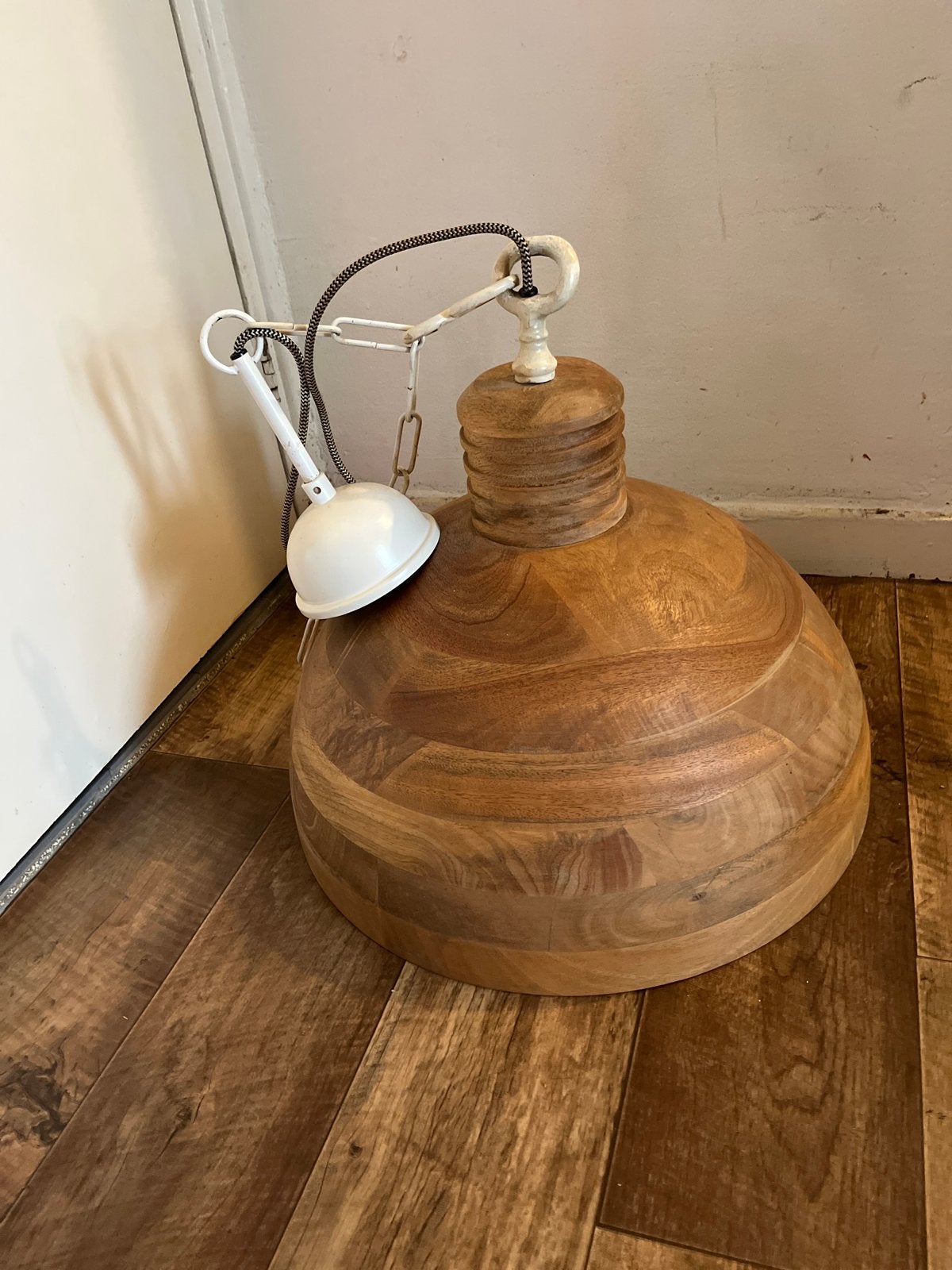 By Boo grote mangohouten hanglamp, Gebruikt, Landelijk, Hout, E27 (groot)