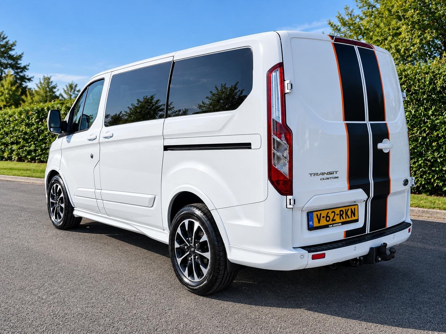 Ford Transit Custom 2.0 TDCI 185PK Sport DC AUT•Leder•AC, 2241 kg, 15 km/l, Euro 6, 4 cilinders