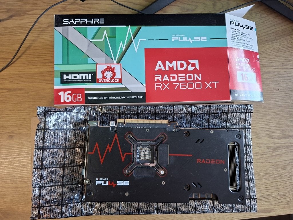RX 7600 XT - Sapphire Pulse Gaming OC 16 GB AMD Radeon, AMD, GDDR6, PCI-Express 4, Ophalen of Verzenden