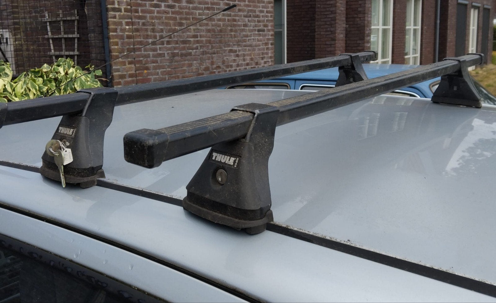 Thule dakdragers met sleutels, Ophalen, Gebruikt