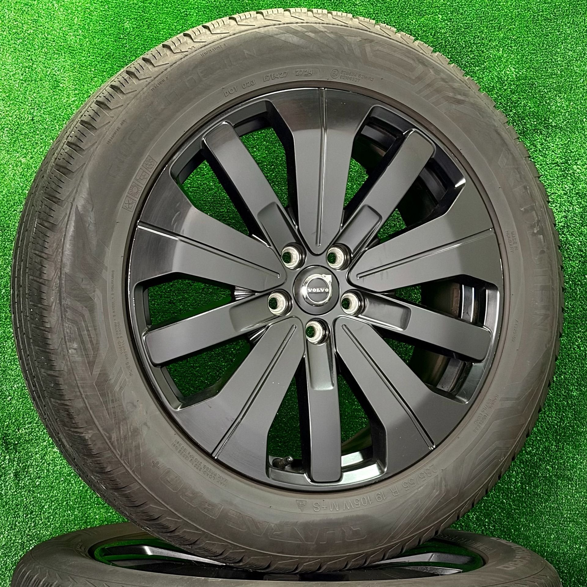 Originele 19 inch Volvo velgen met 4-seizoensbanden XC60, 19 inch, Gebruikt, -, -