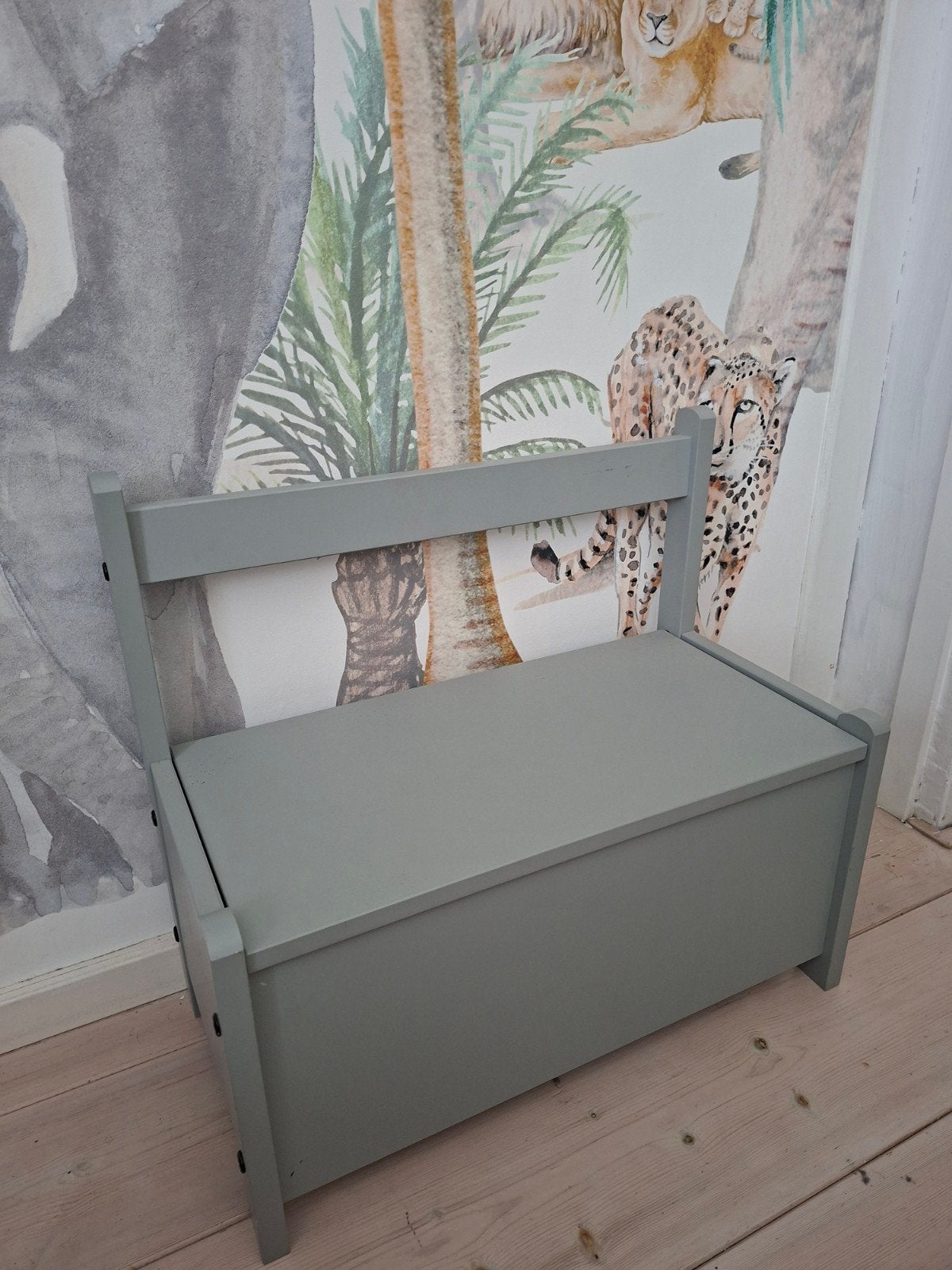 Klepbankje in grijs, Huis en Inrichting, Ophalen, Gebruikt, Grijs, Hout