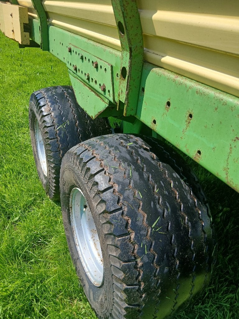 Krone opraapwagen, Ophalen, Weidebouw
