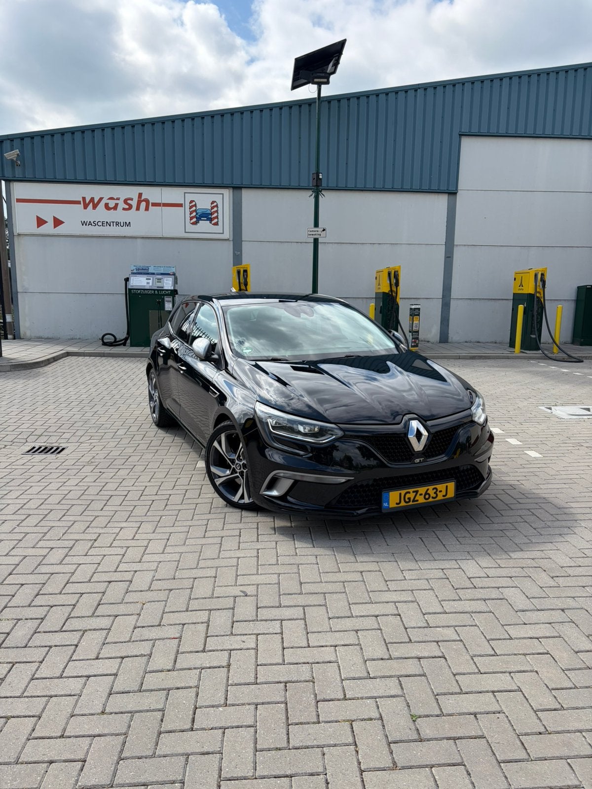Renault Mégane GT 1.6 205pk EDC 2016, Auto's, 4 cilinders, 1650 kg, Zwart, Lichtsensor