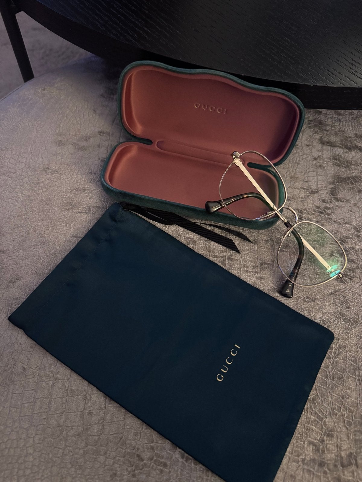 Gucci bril met etui en zakje - Zo goed als nieuw, Overige merken, Overige kleuren, Ophalen of Verzenden, Zo goed als nieuw