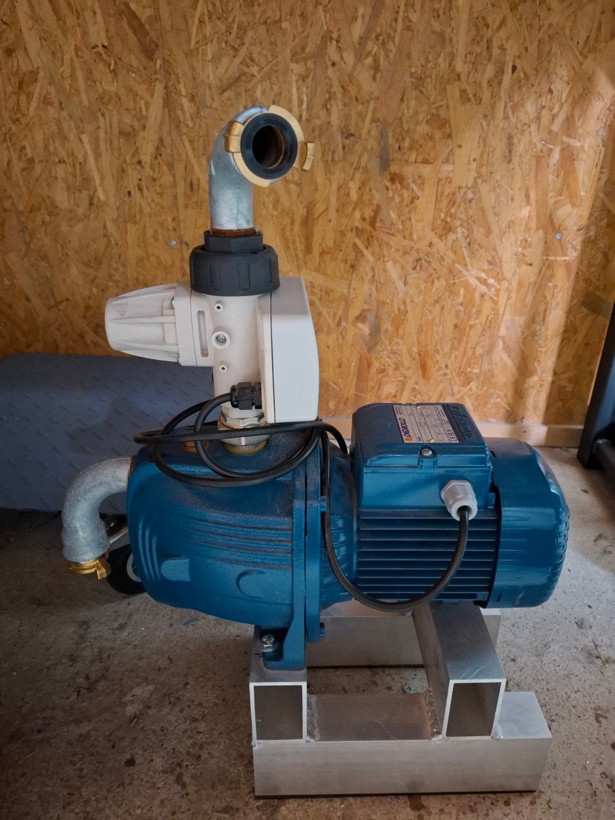 Pedrollo Futurejet Hydrofoorpomp met Presflo Controller, Ophalen, Zo goed als nieuw, Elektrisch, Hydrofoorpomp