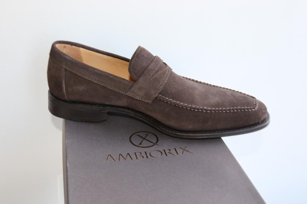 Gloednieuw in doos! Ambiorix personal pair loafers 44 = 10, Kleding | Heren, Schoenen, Loafers, Bruin, Nieuw, Ophalen of Verzenden