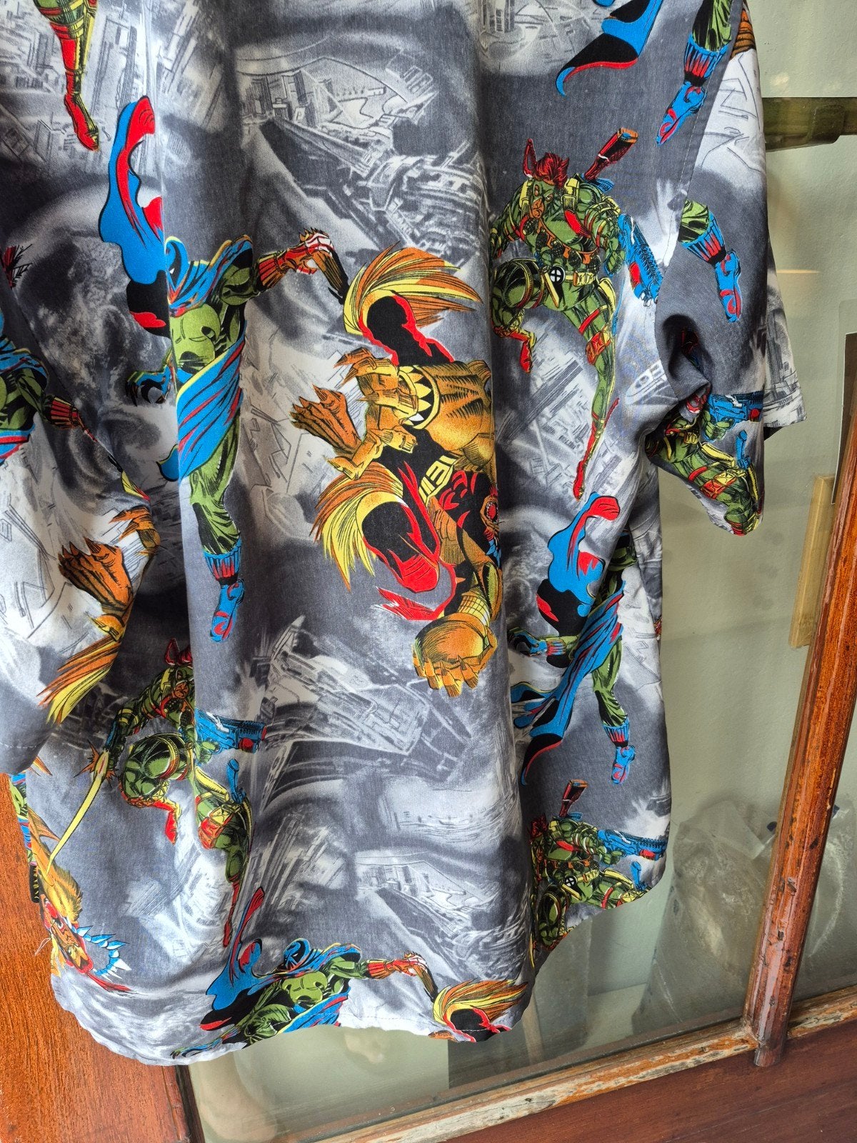 Heren overhemd met stripfiguren print - Maat L, Ophalen of Verzenden, Zo goed als nieuw, Sword