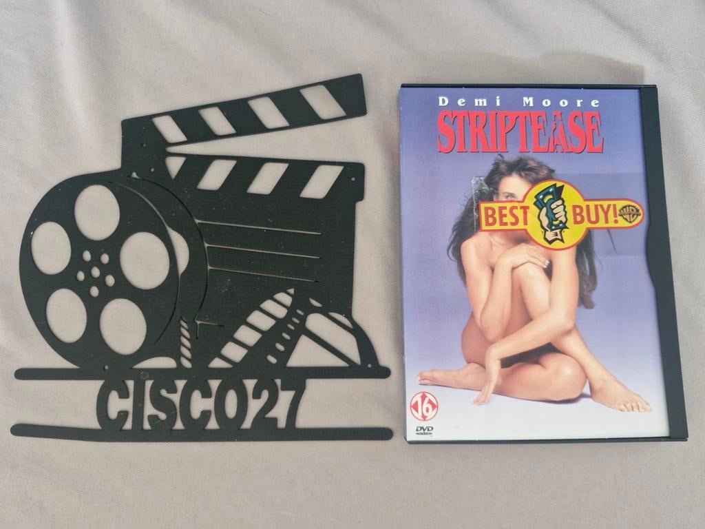 Striptease, Vanaf 16 jaar, Ophalen of Verzenden, Gebruikt, Actiethriller