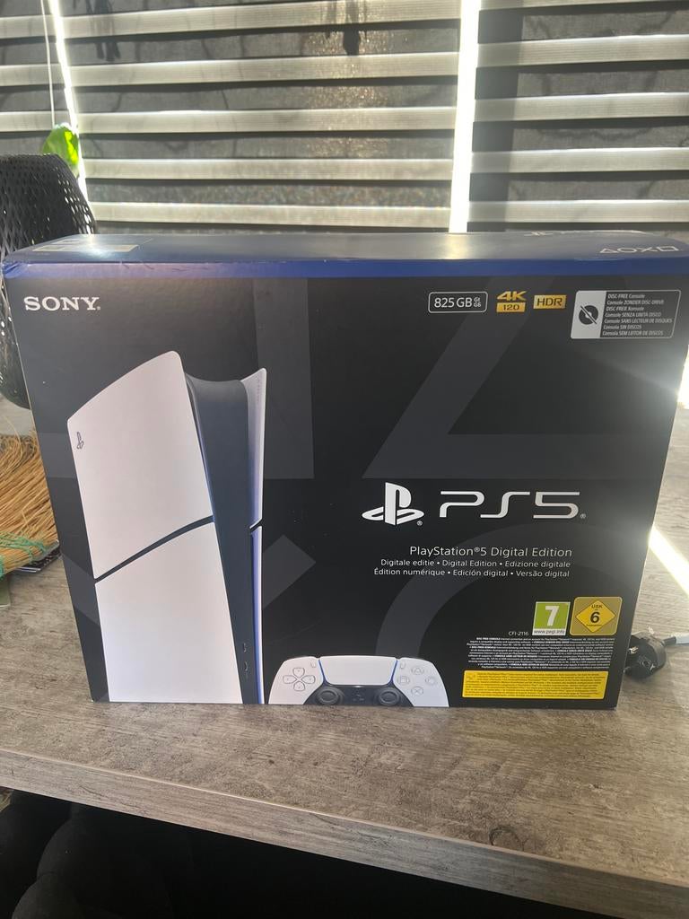 Sony PlayStation 5 Digital Edition 825 GB - Nieuw in doos, Spelcomputers en Games, Spelcomputers | Sony PlayStation 5, Ophalen of Verzenden
