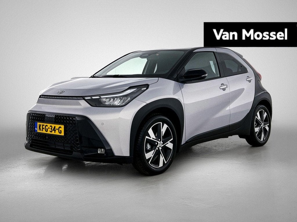 Toyota Aygo X Hybrid 115 pulse, Auto's, Toyota, Parkeersensor, Stof, Gebruikt, Euro 6