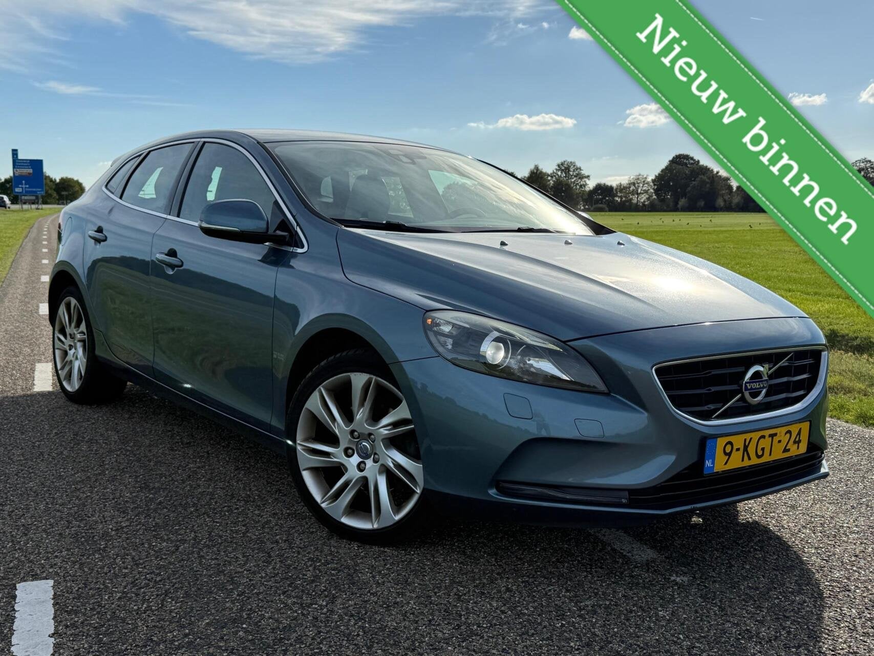 Volvo V40 1.6 T3 Summum 150pk | Orig NL, Voorwielaandrijving, Gebruikt, 4 cilinders, 150 pk