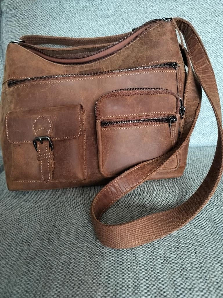 Mooie bruine schoudertas van Enrico benetti, Sieraden, Tassen en Uiterlijk, Tassen | Schoudertassen, Ophalen of Verzenden, Zo goed als nieuw