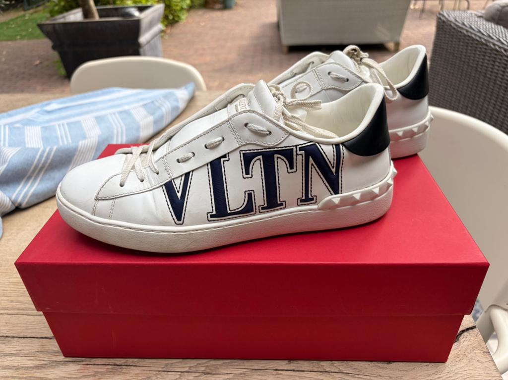 Valentino sneakers - maat 41- top staat, Ophalen of Verzenden, Zo goed als nieuw