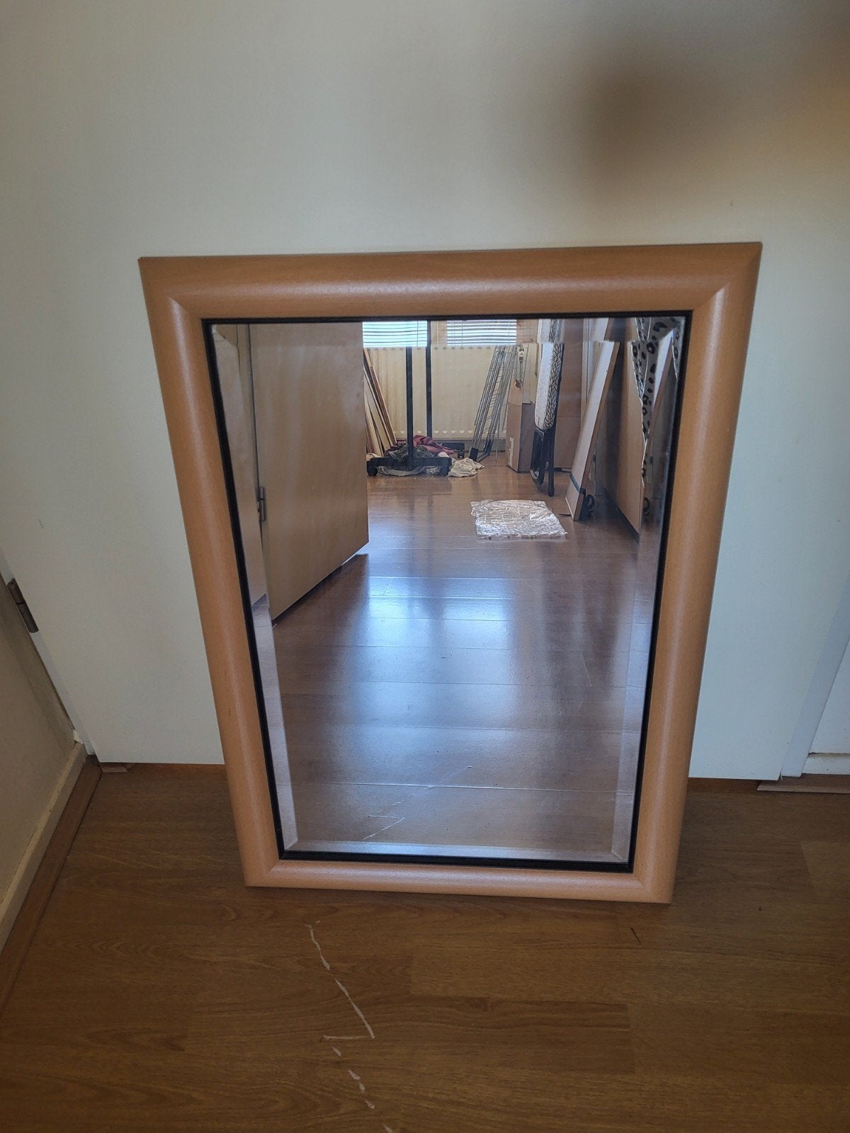 Spiegel met houten omlijsting - 69x48 cm, Ophalen, Minder dan 50 cm, Gebruikt, Minder dan 100 cm