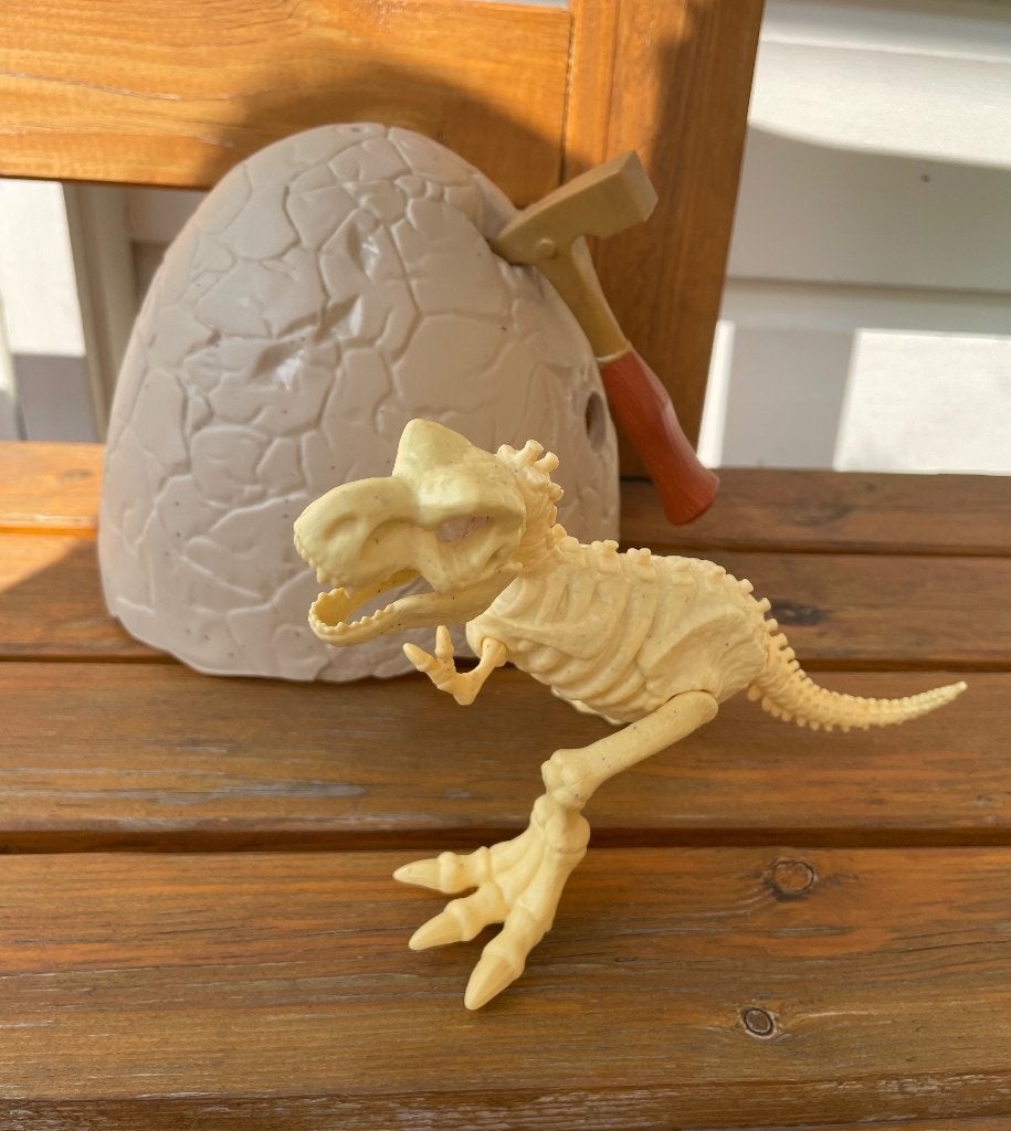 Zuru robo alive dino fossil find - dinosaurus licht geluid, Verzamelen, Poppetjes en Figuurtjes, Ophalen of Verzenden
